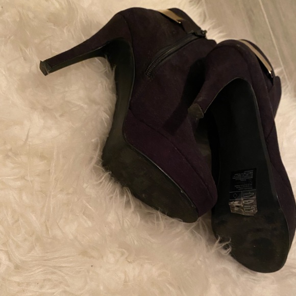 Platform Bootie - Black and Gold - H&M - Size 7/8 - Picture 7 of 10